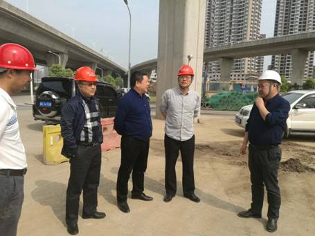 李兵調(diào)研軍運(yùn)會(huì)重點(diǎn)線路.jpg 李兵調(diào)研軍運(yùn)會(huì)重點(diǎn)線路.jpg